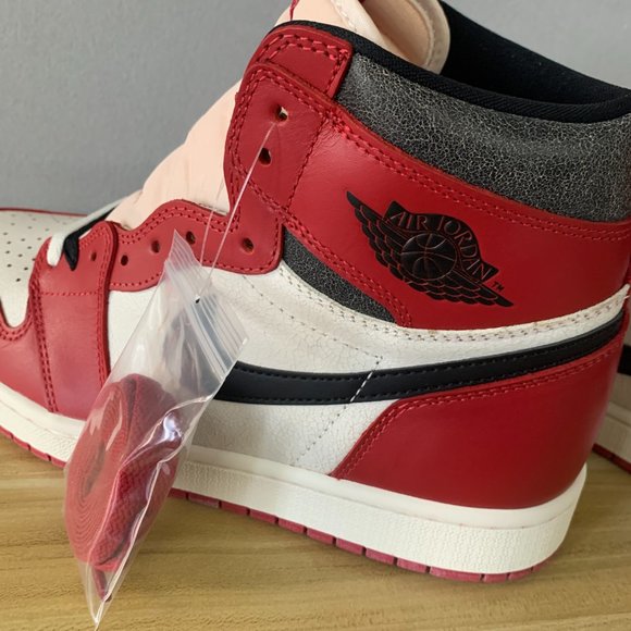 Air Jordan 1 Retro High OG Size 10 Chicago Lost & Found’ Newly released 2022 - Picture 3 of 12